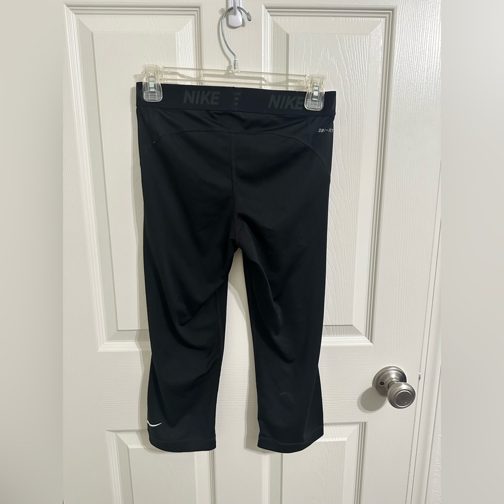 Nike Dri-Fit Cropped Leggings - Picture 3 of 3